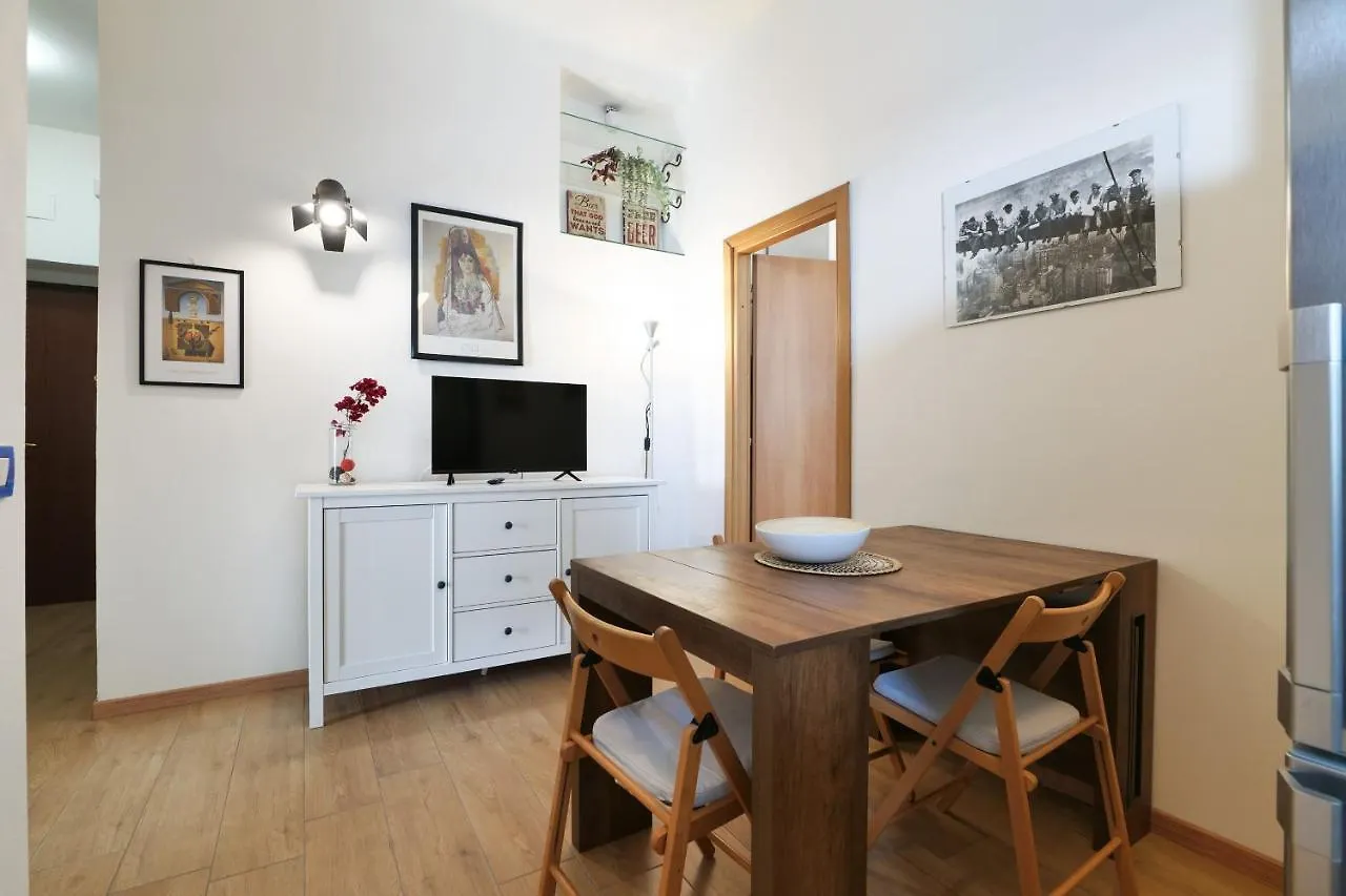 Apartament Primopiano - Tibaldi Mediolan