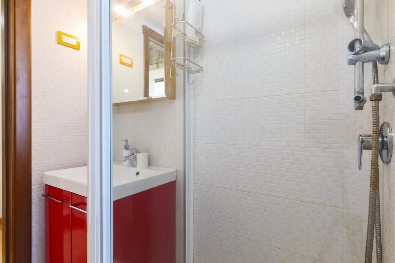 Apartament Primopiano - Tibaldi Mediolan 0*,  Włochy