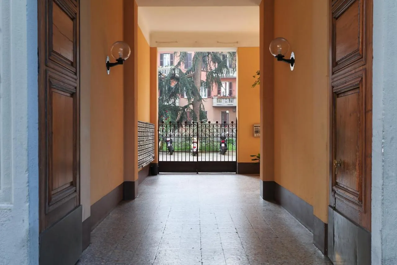 Primopiano - Tibaldi Apartment Milan
