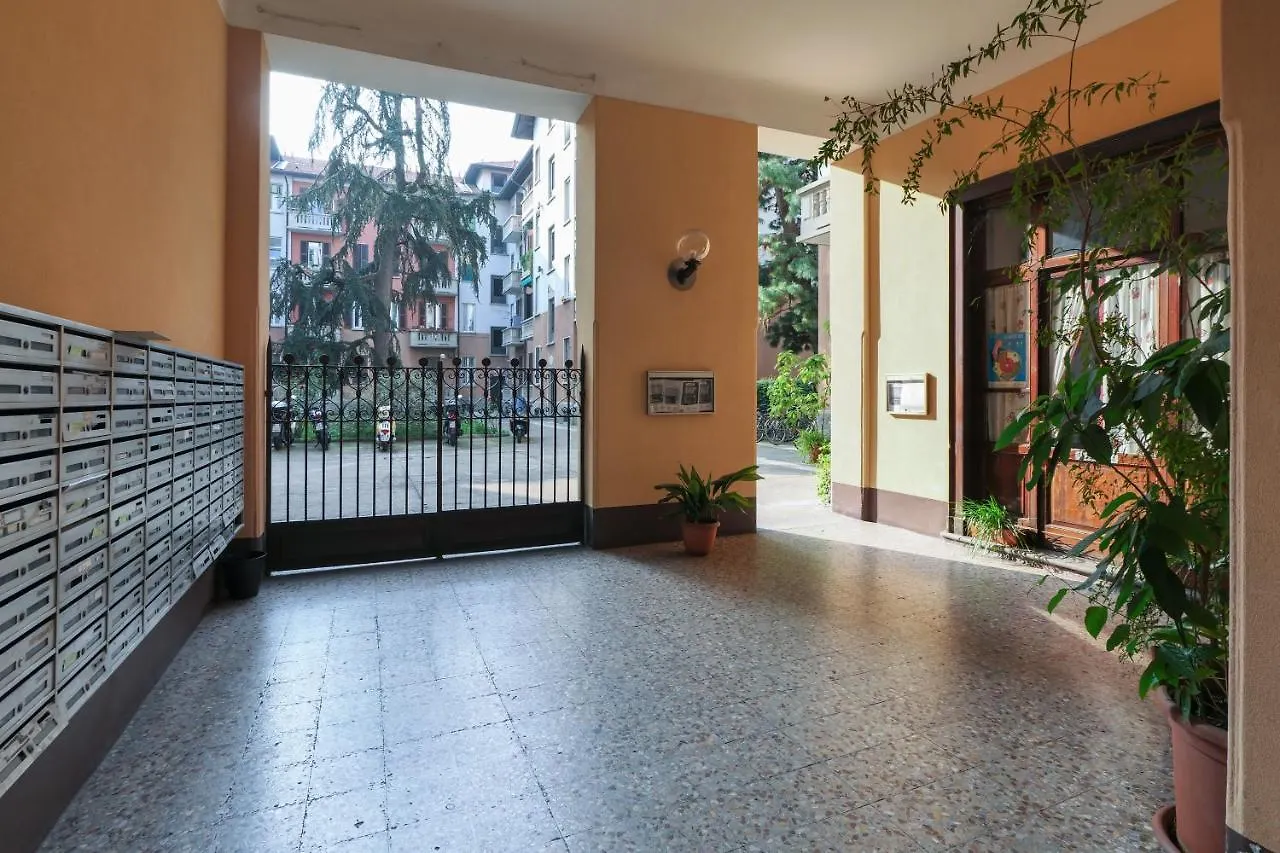 Primopiano - Tibaldi Apartment Milan